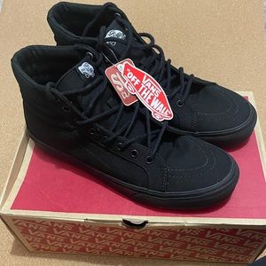 Vans Canvas Sk8-Hi Slim - With tags and box Sz 9